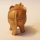 Elefant aus Holz, geschm&uuml;ckt, R&uuml;ssel hoch, hell, 7,5 cm