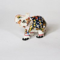 Elefant grüßend handbemalt weinrot