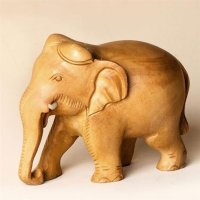 Elefant, einfach geschnitzt, Rüssel unten 5 cm