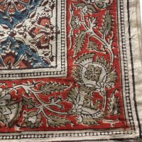 Kalamkari- Bandanatuch, 55x55 cm. Braun-Blau-Rot