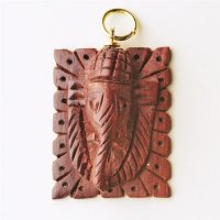 Anhänger aus Rotholz: Ganeshakopf, 2,5 cm.