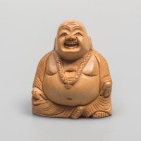 Lachender Buddha aus Holz, sitzend, hell ca. 6,25 cm