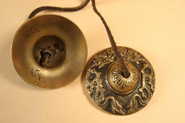 Zimbel aus Bronze, ca 8 cm